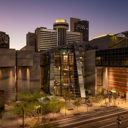 Hyatt Regency Phoenix Downtown - No Destination Fees Екстер'єр фото