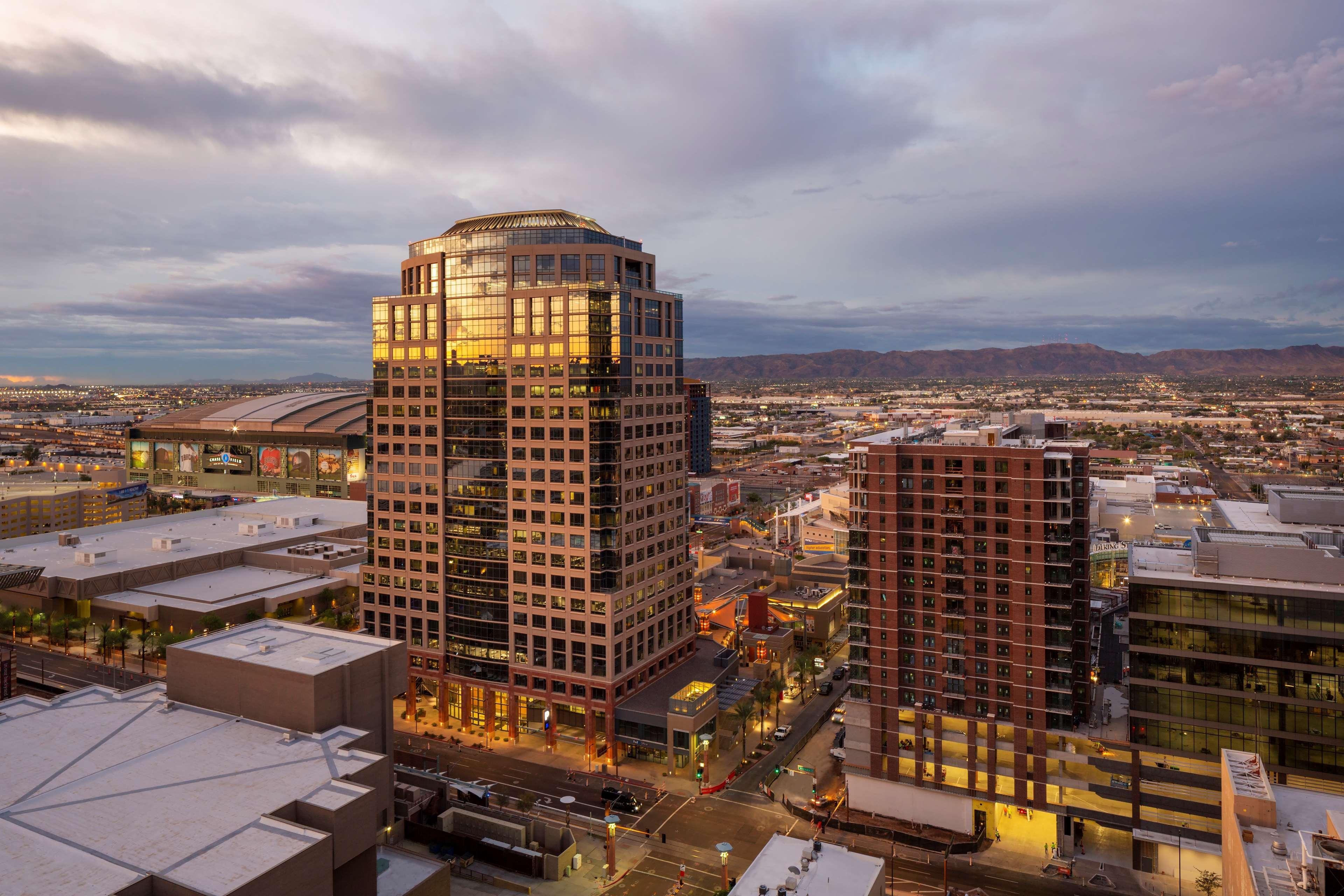 Hyatt Regency Phoenix Downtown - No Destination Fees Екстер'єр фото