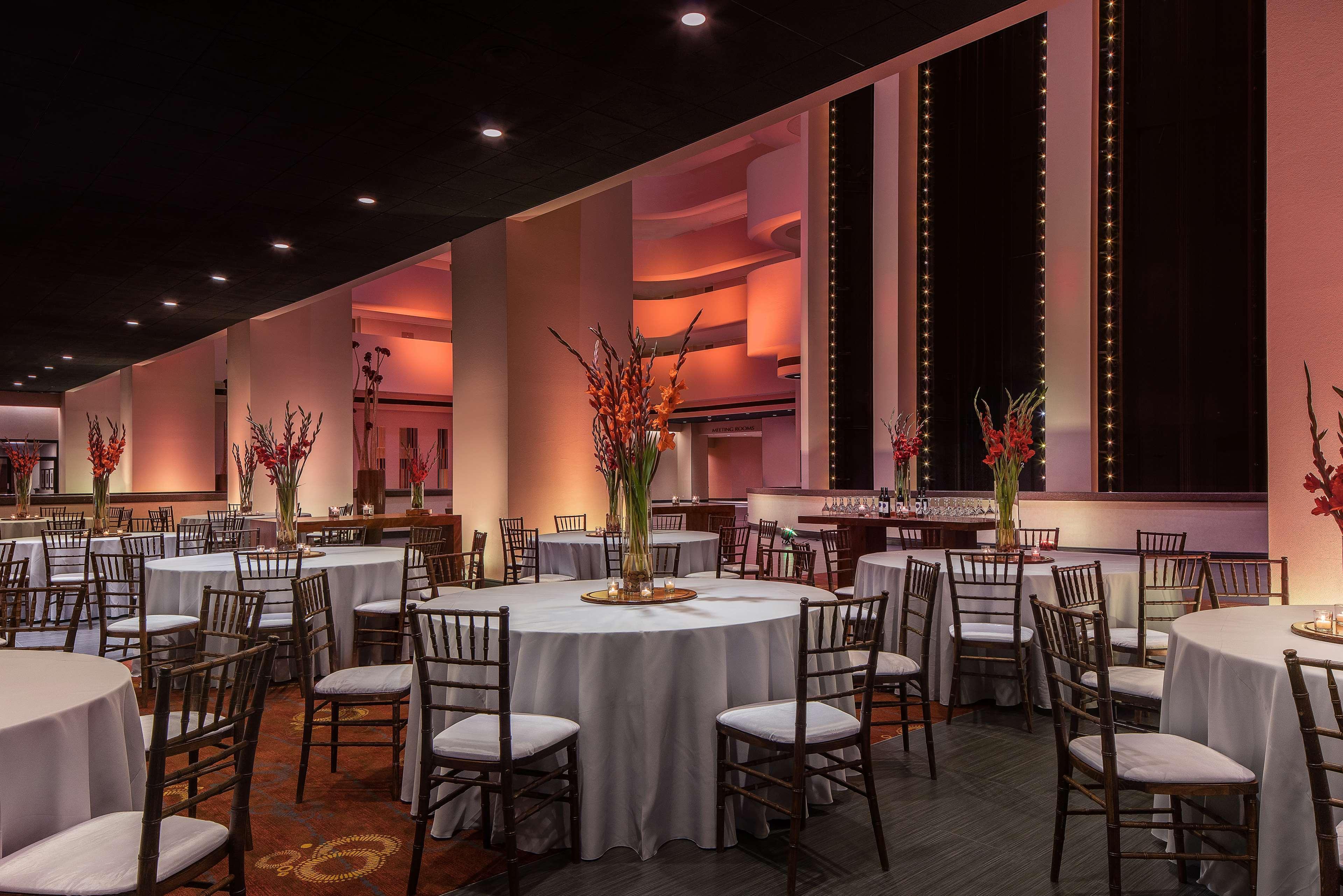 Hyatt Regency Phoenix Downtown - No Destination Fees Екстер'єр фото