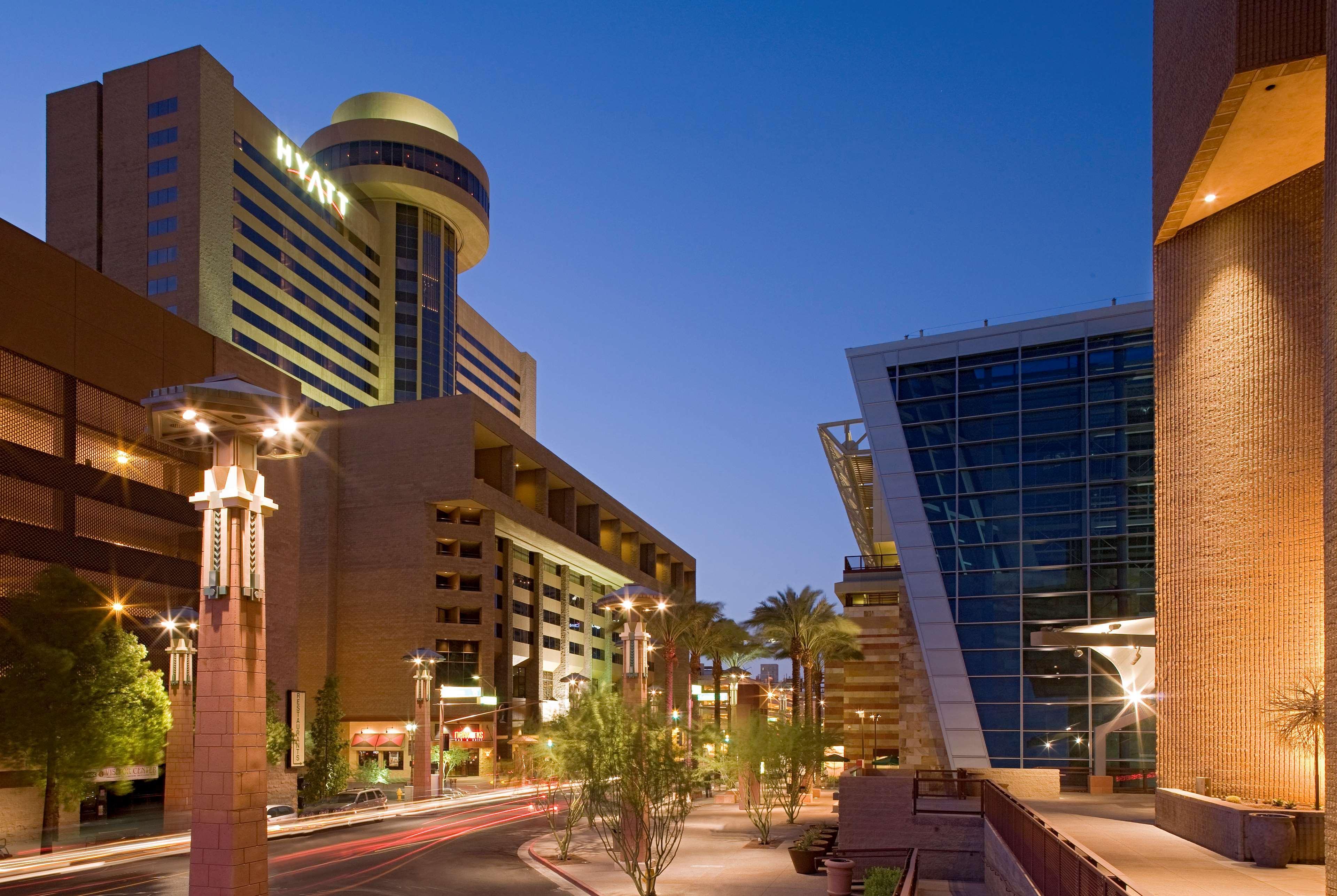 Hyatt Regency Phoenix Downtown - No Destination Fees Екстер'єр фото