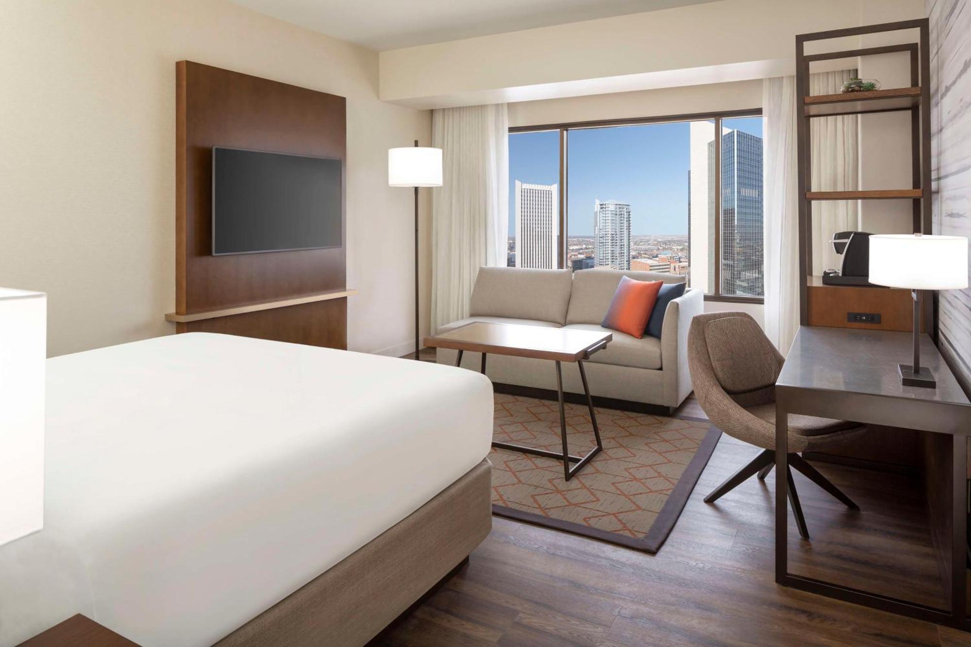 Hyatt Regency Phoenix Downtown - No Destination Fees Екстер'єр фото