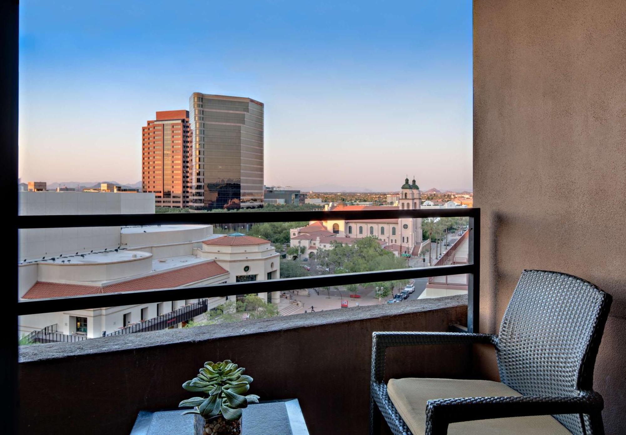 Hyatt Regency Phoenix Downtown - No Destination Fees Екстер'єр фото